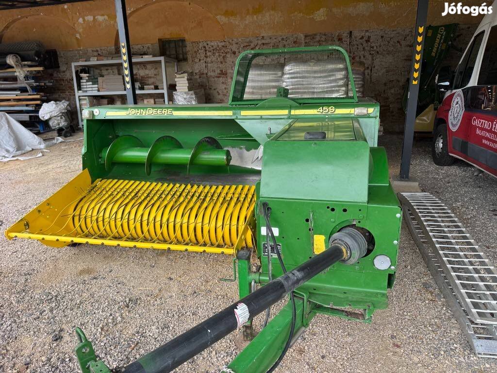 Eladó John Deere kiskocka bálázó