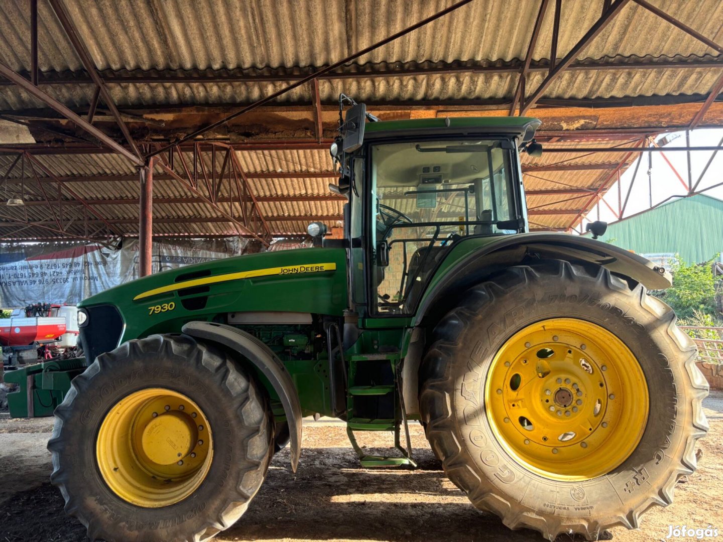 Eladó John Deere traktor