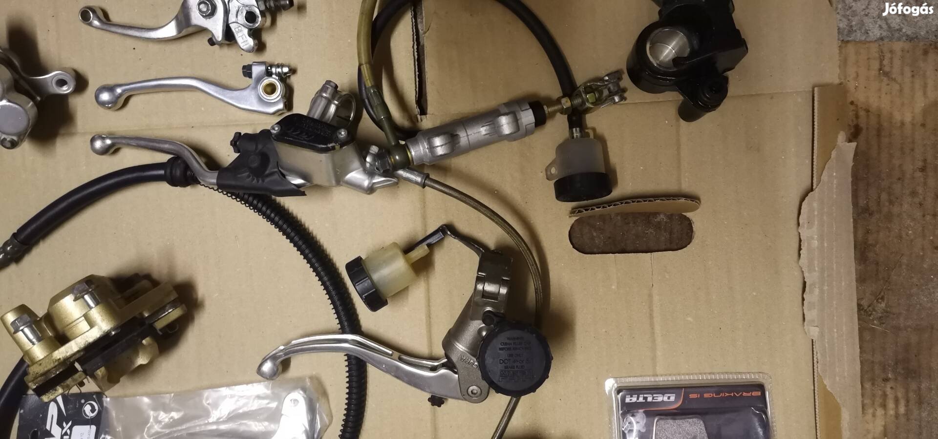 Eladó KTM alkatrész 