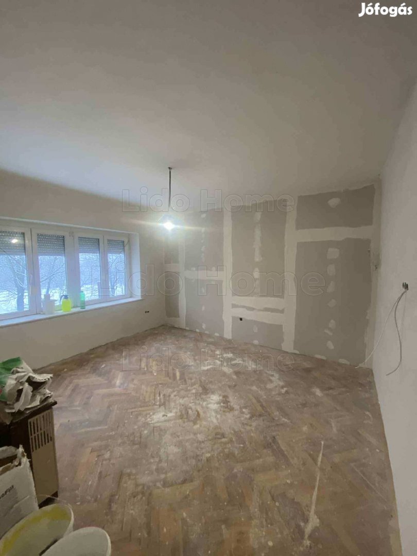 Eladó Kaposváron családi ház