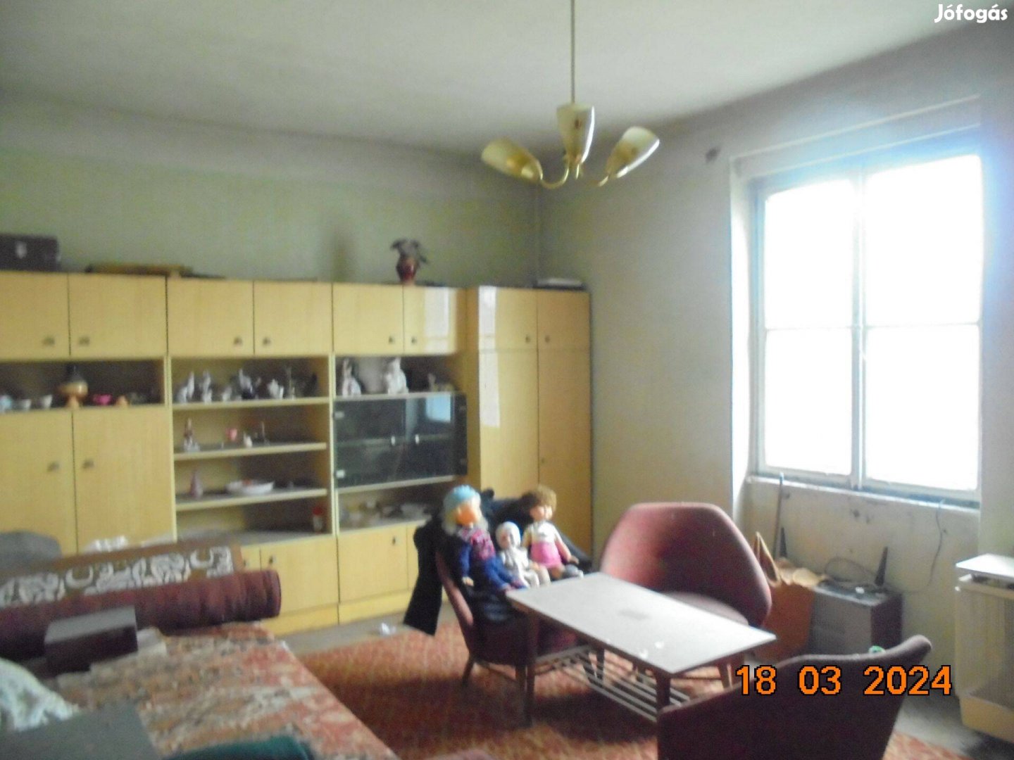 Eladó Kazincbarcikán 2 szobás felújítandó lakás