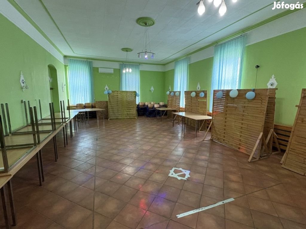 Eladó Kertes ház - Földeák