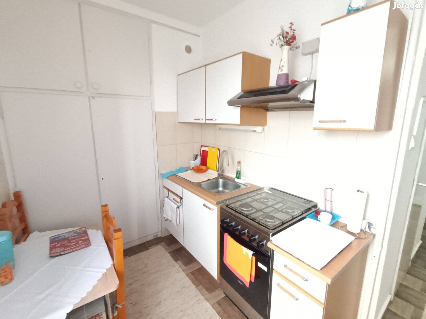 Eladó Kertvárosban a Viktória utcában 2 szobás lakás