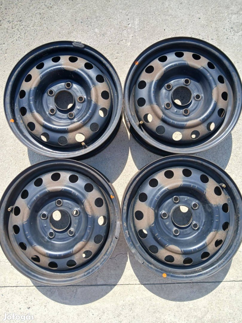 Eladó Kia Hyundai Mazda Toyota Nissan Mitsubishi lemezfelni garnitúra