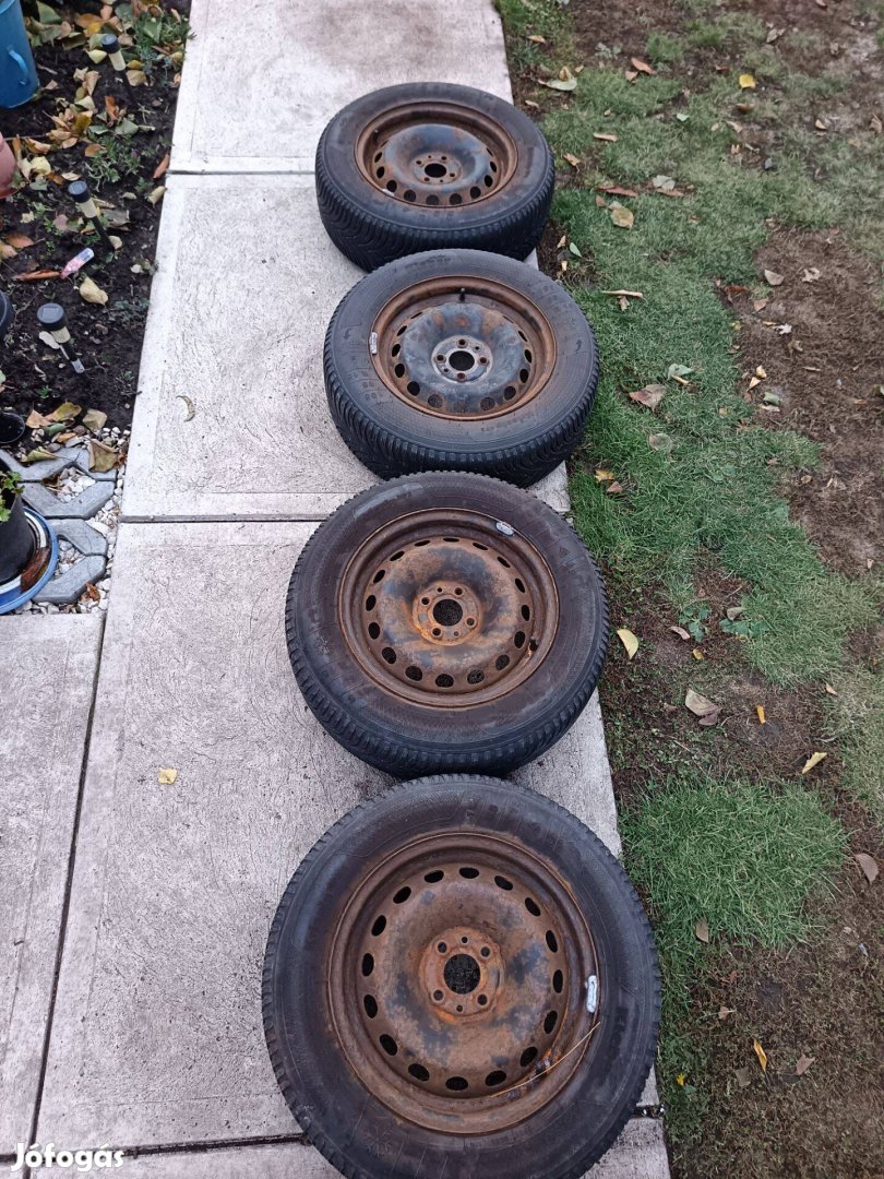 Eladó Kleber téligumi szett felnivel