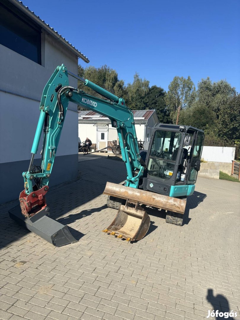 Eladó Kobelco SK55SRX-6