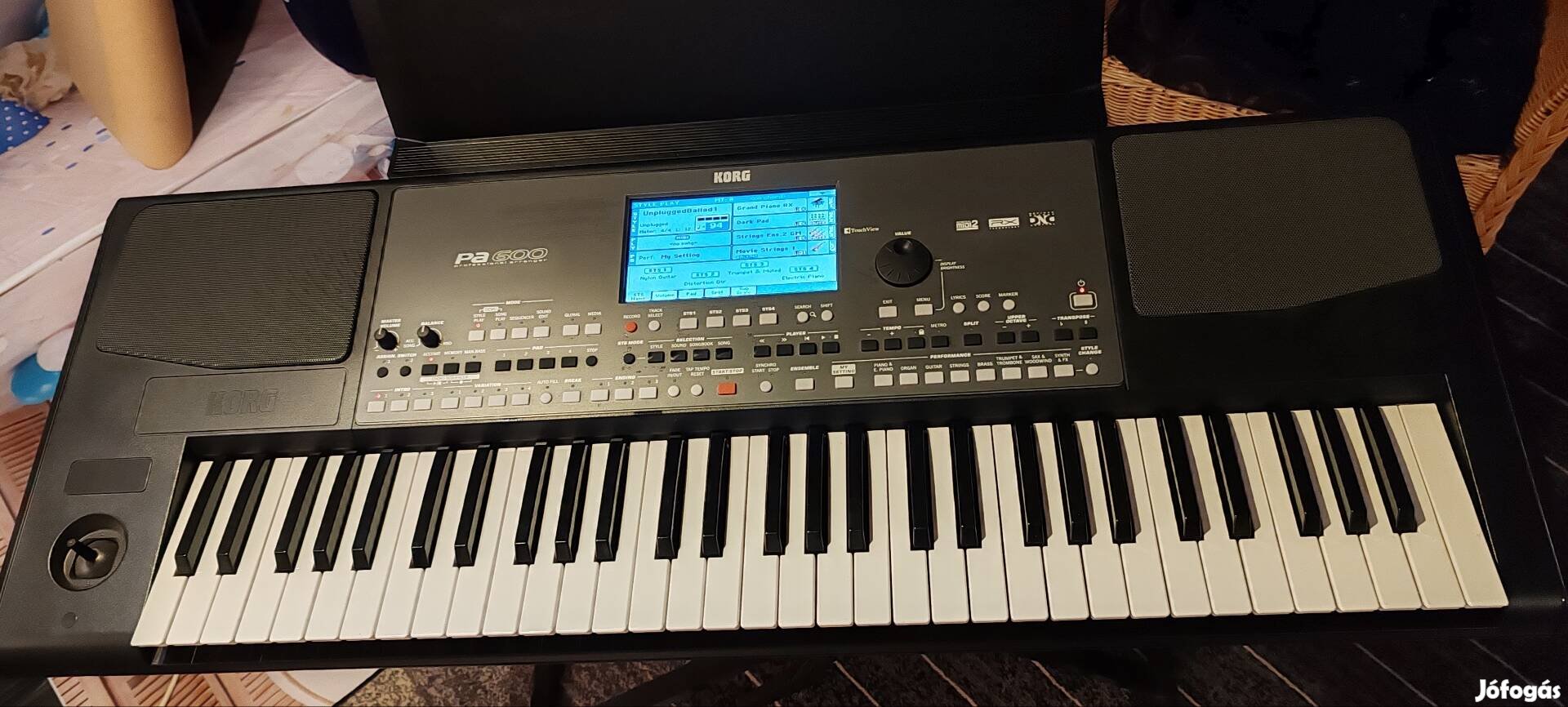 Eladó Korg PA 600 