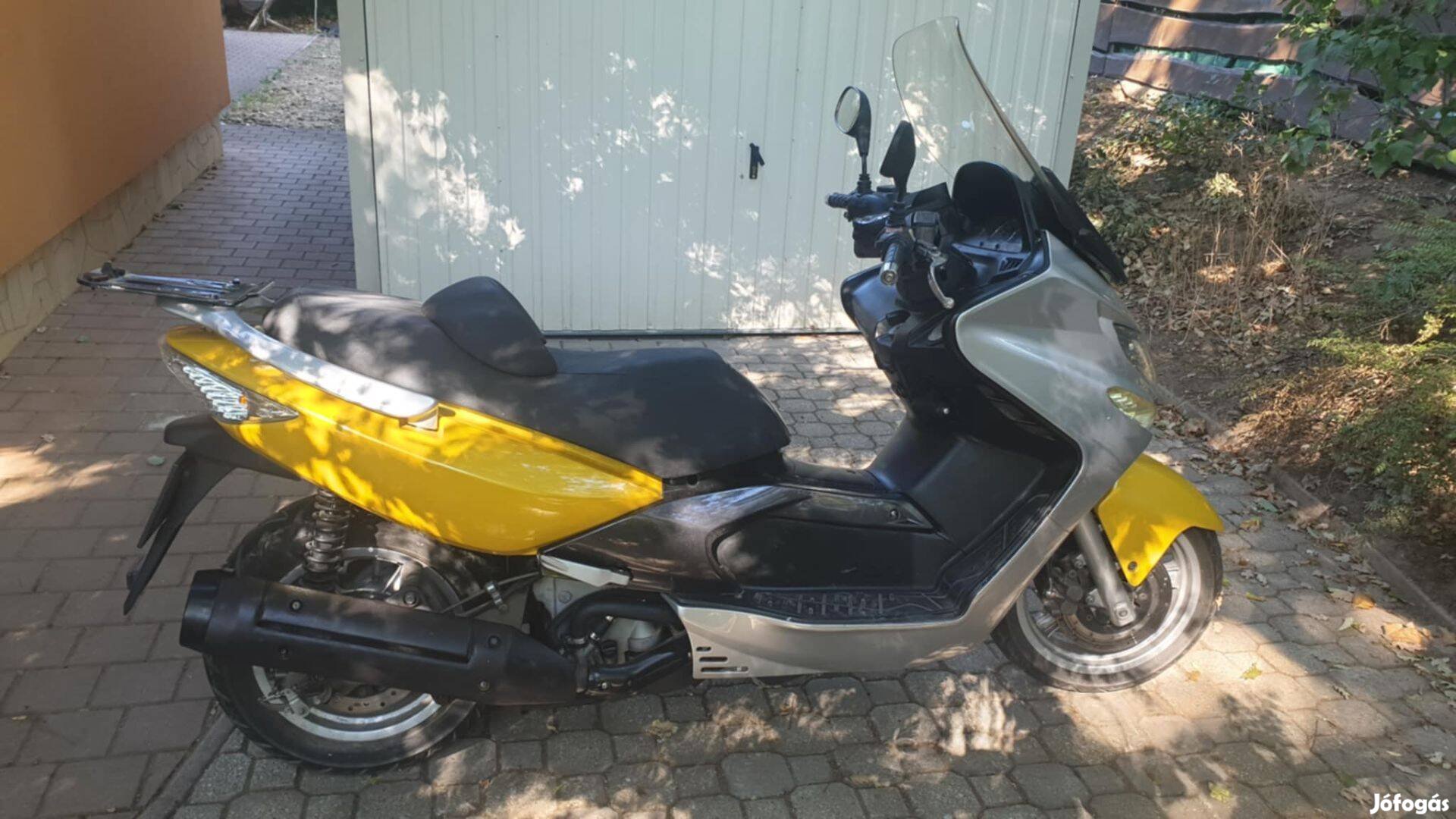 Eladó Kymco xciting500 robogó