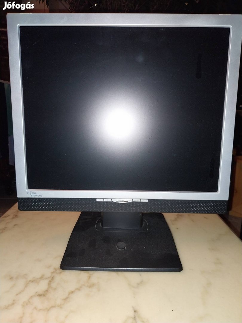 Eladó LCD monitor 