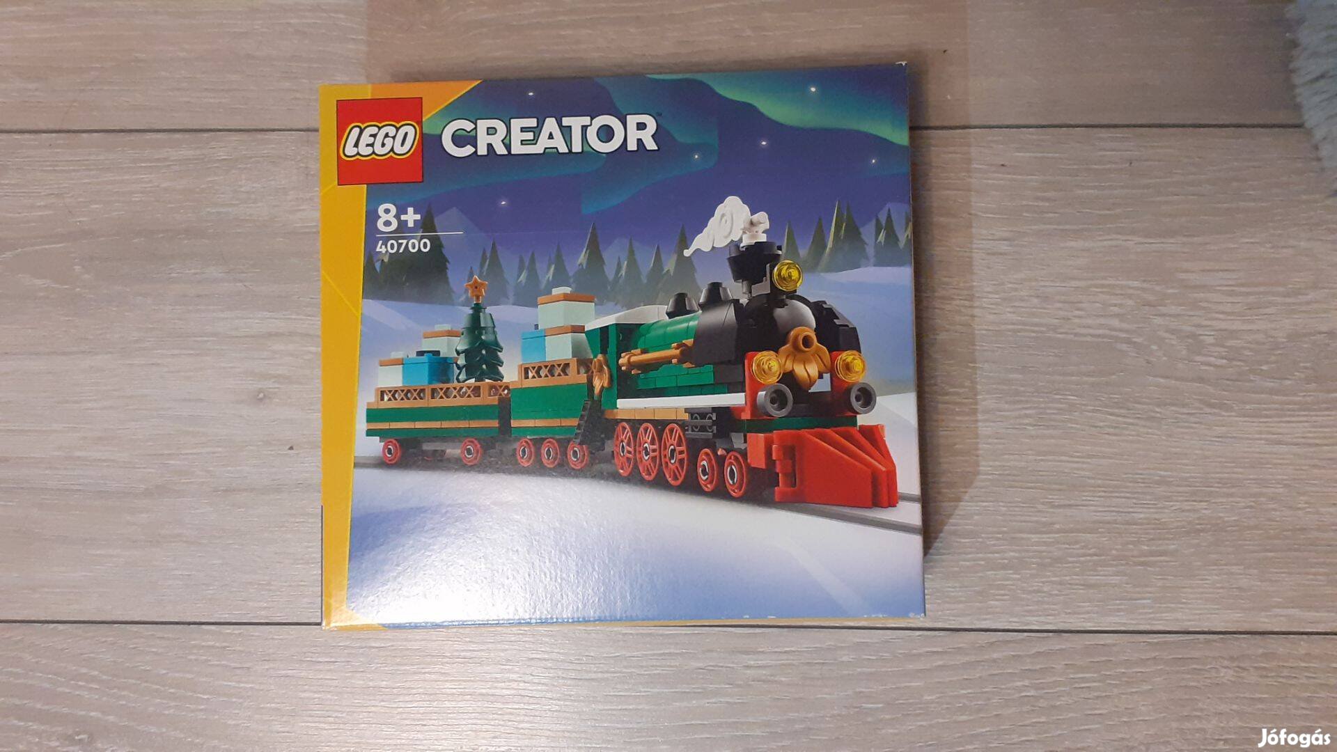 Eladó LEGO Karácsonyi Vonat 40700