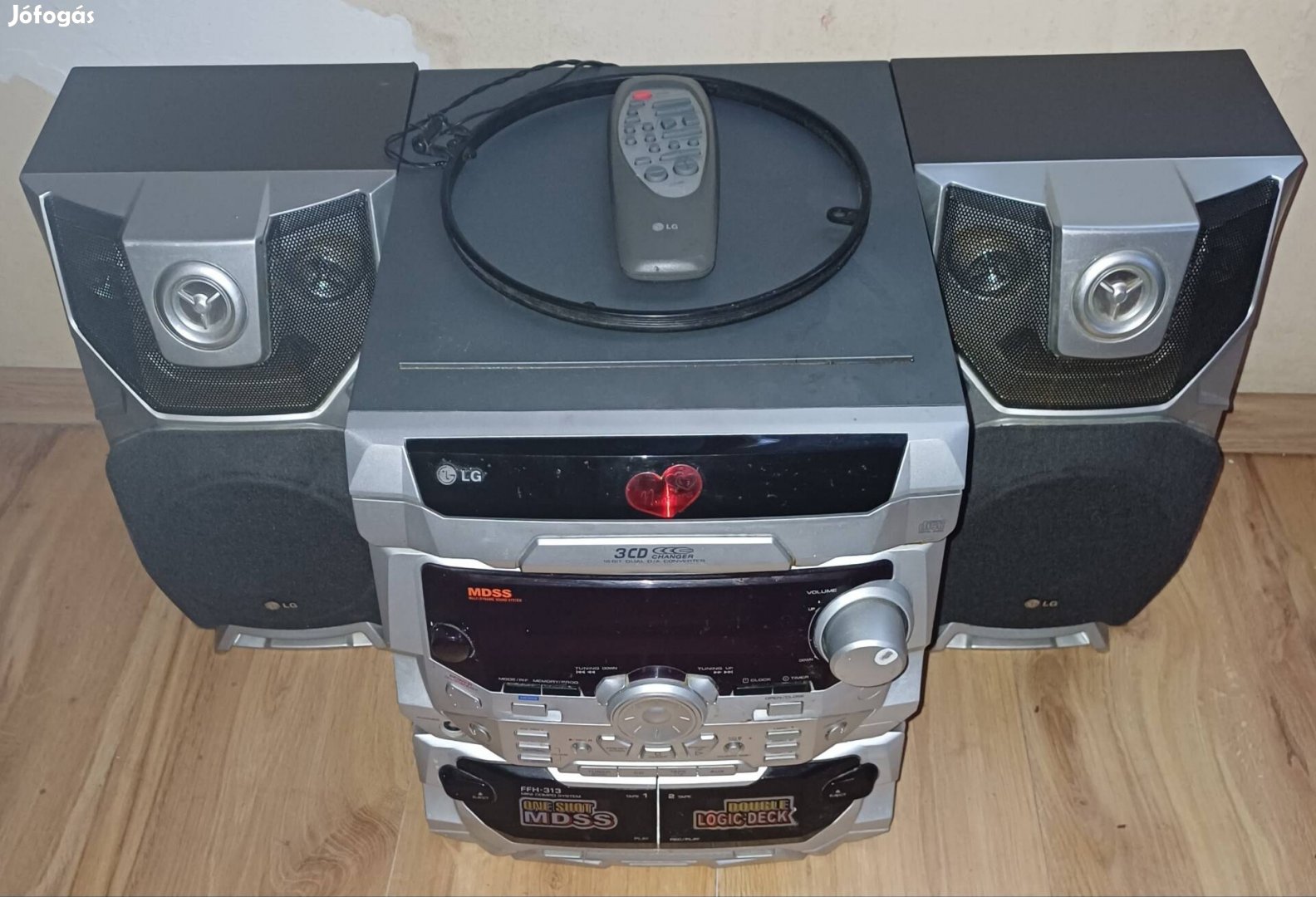 Eladó LG Hifi távirányítójával 