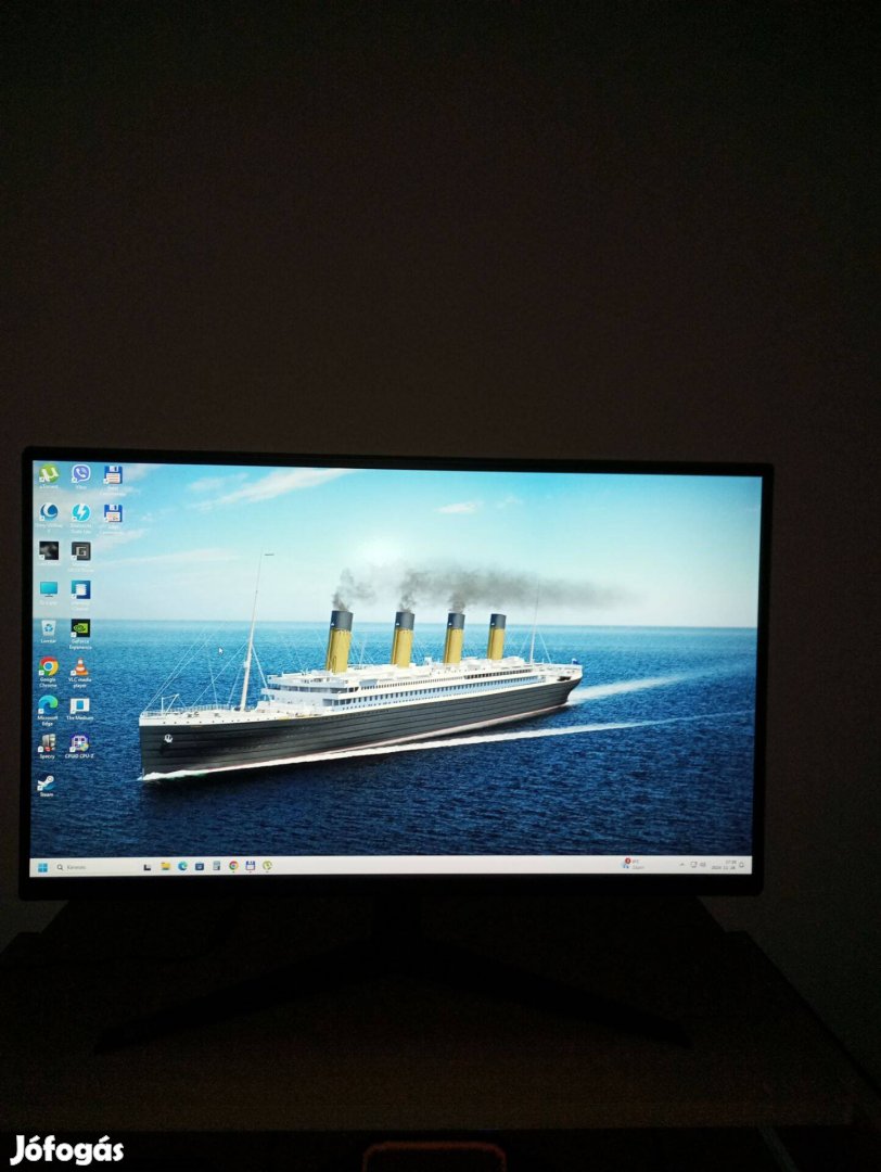 Eladó LG gaming monitor és Fujitsu P758 asztali pc