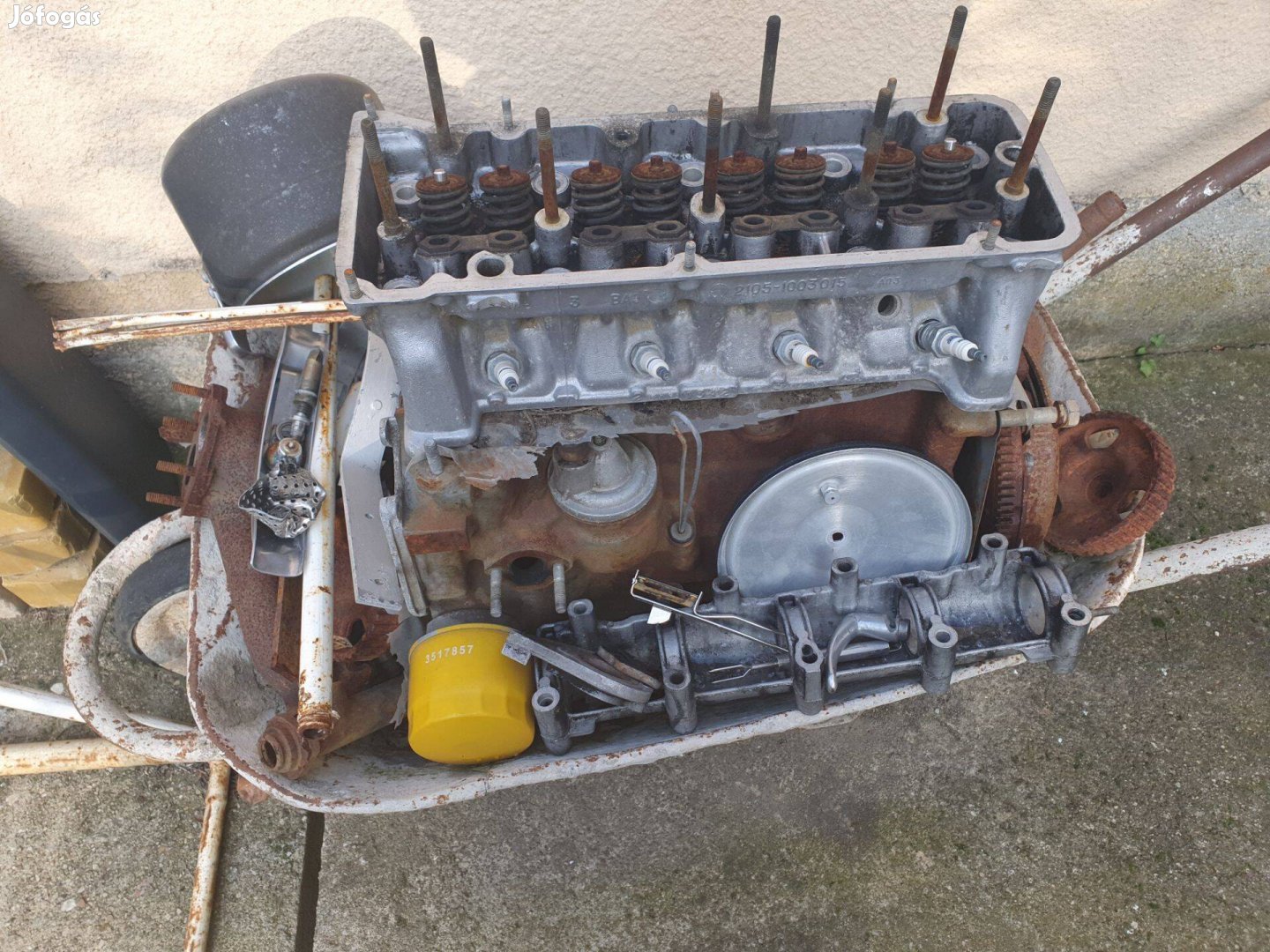 Eladó Lada 2105 komplett motor