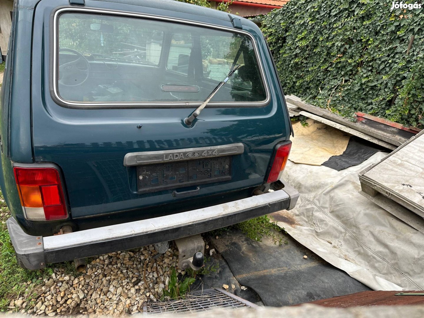 Eladó Lada Niva 1.7i csomagtérajtó