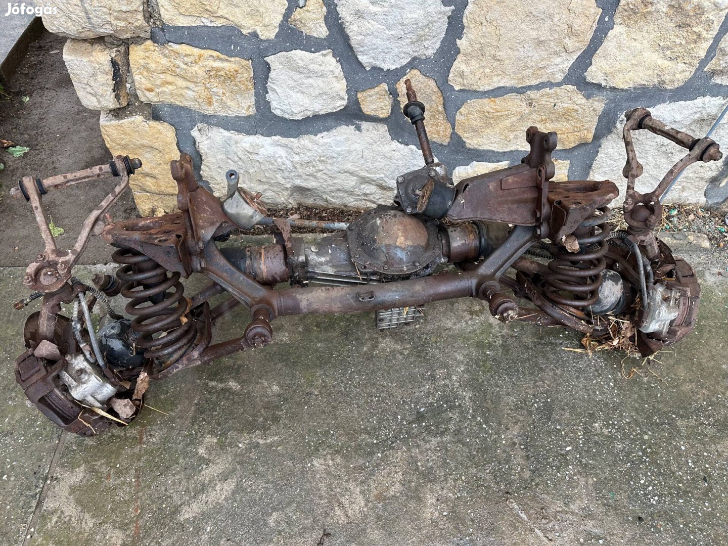Eladó Lada Niva komplett első futómű