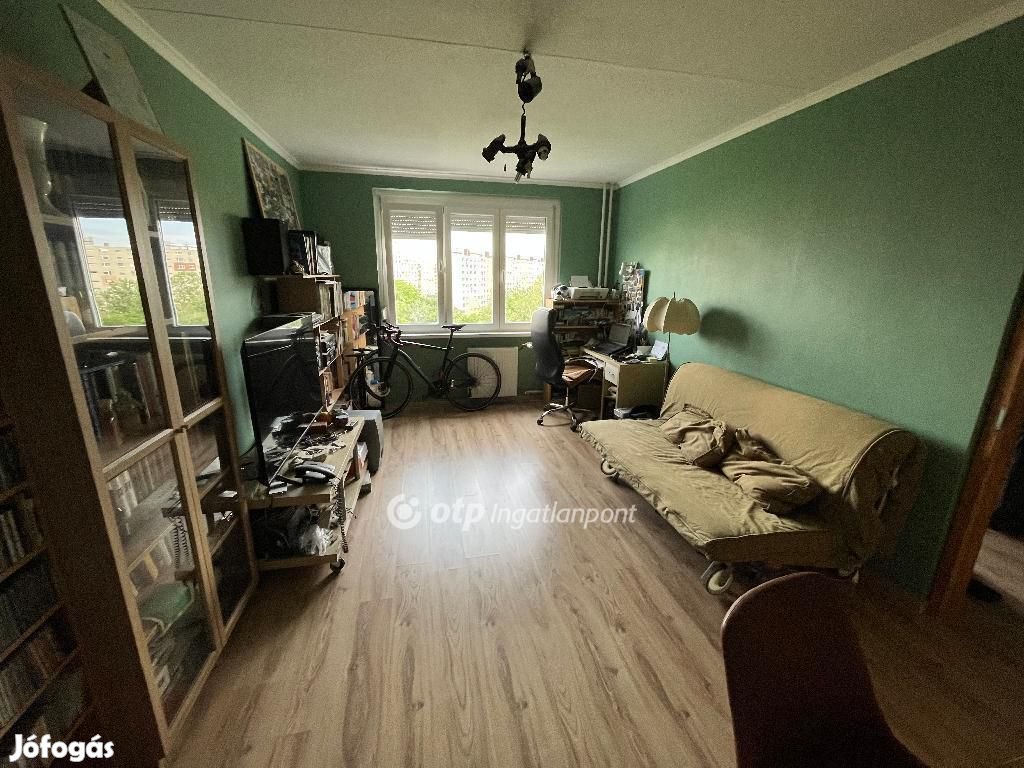 Eladó Lakás, Budapest 15. ker.