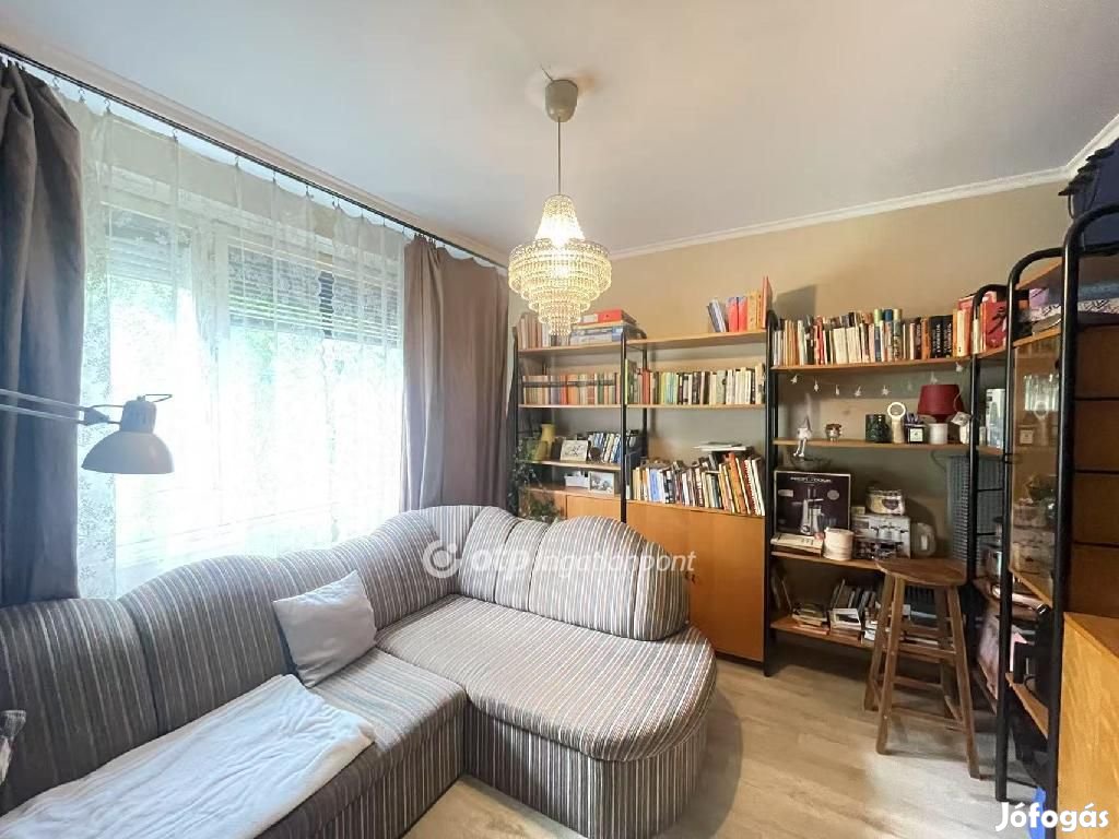 Eladó Lakás, Budapest 15. ker.