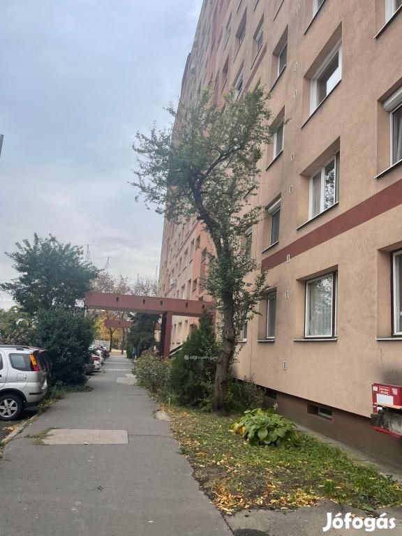 Eladó Lakás, Budapest 15. ker.