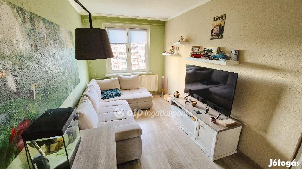 Eladó Lakás, Budapest 15. ker.