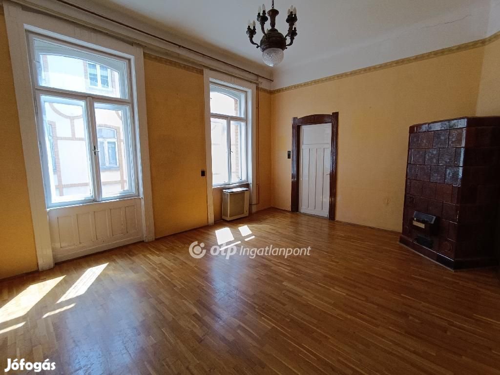 Eladó Lakás, Budapest 6. ker.