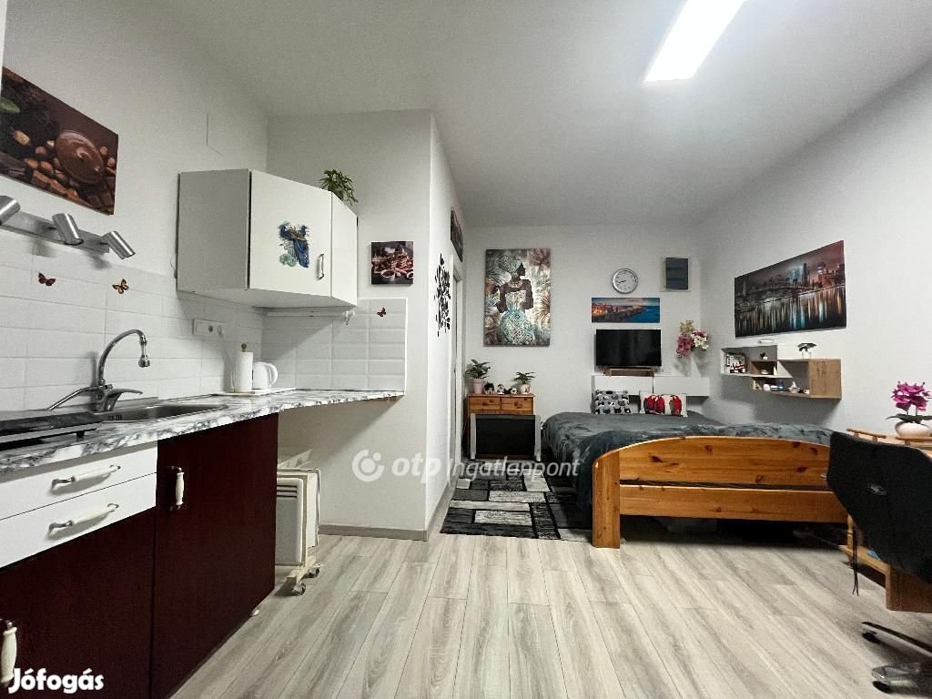 Eladó Lakás, Budapest 8. ker.