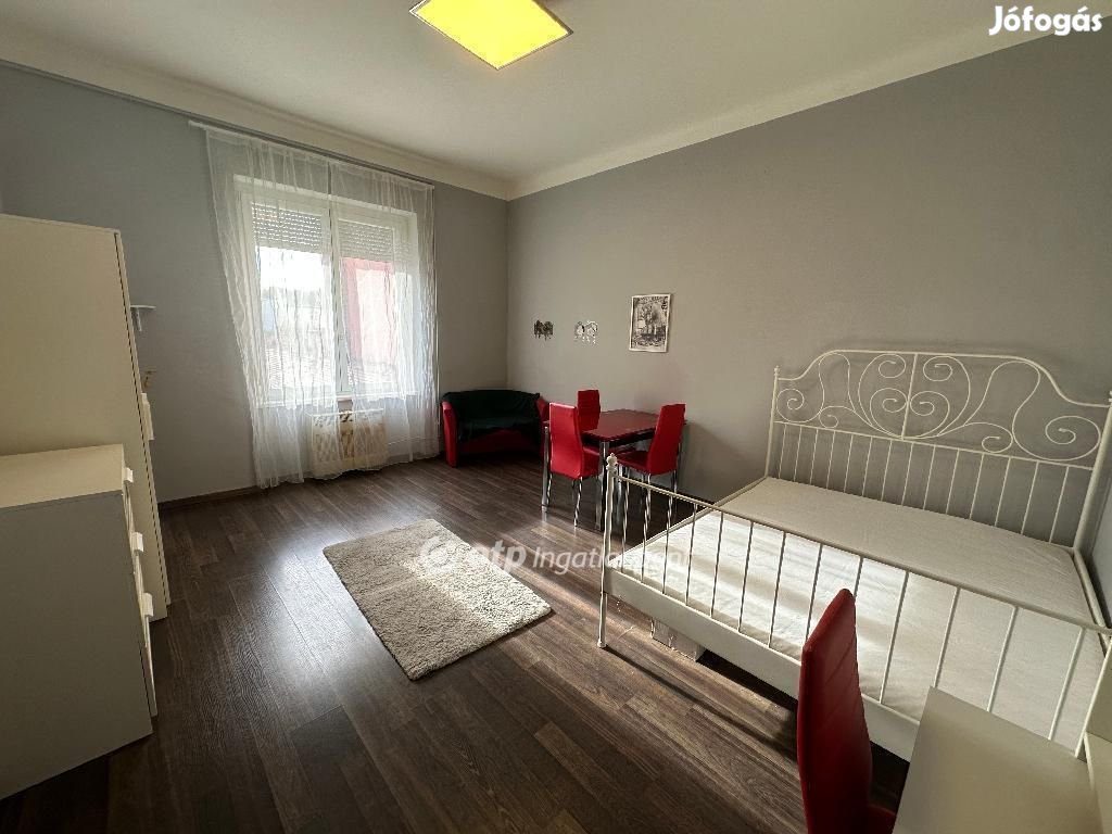 Eladó Lakás, Budapest 8. ker.