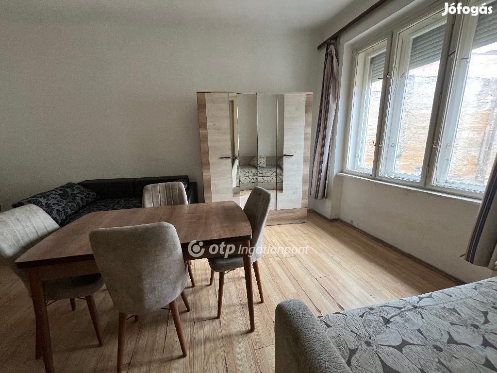 Eladó Lakás, Budapest 8. ker.