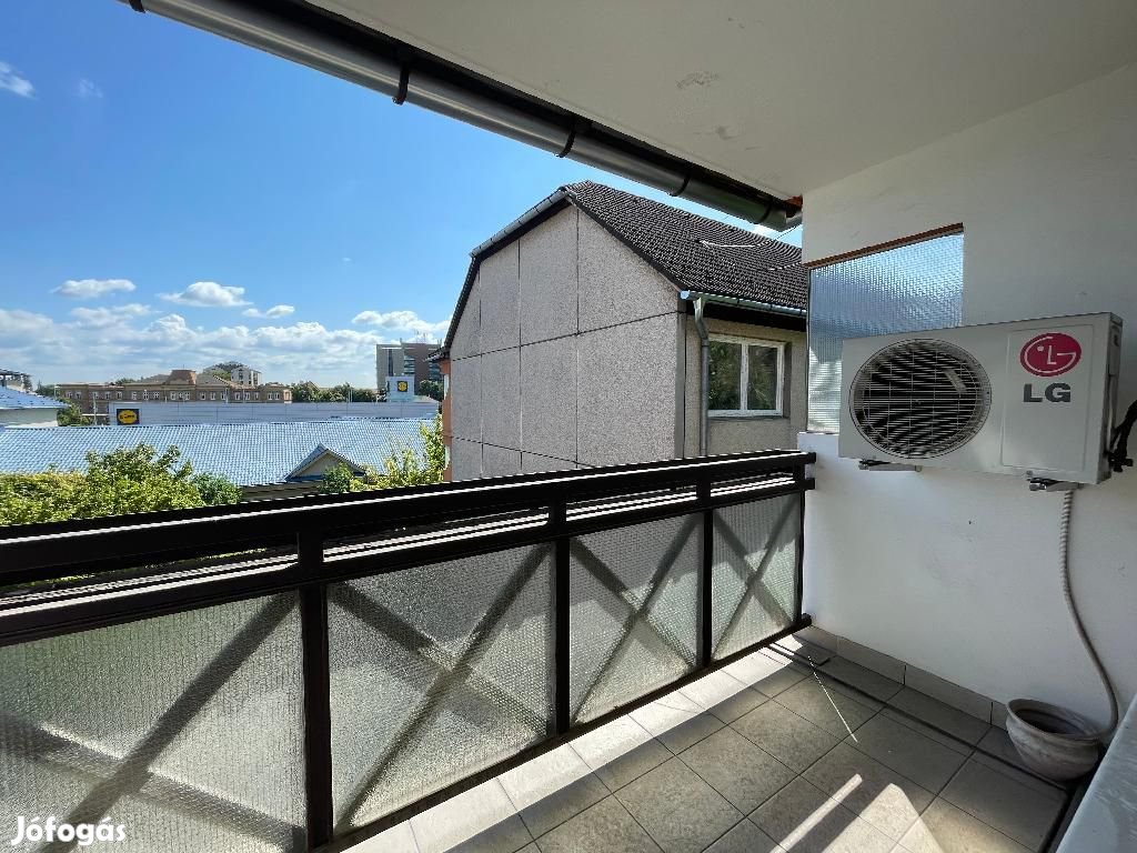 Eladó Lakás, Budapest 8. ker.