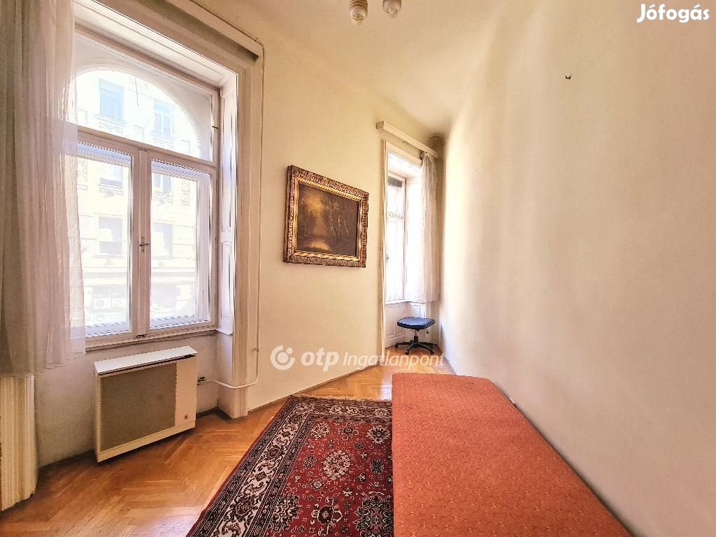 Eladó Lakás, Budapest 8. ker.