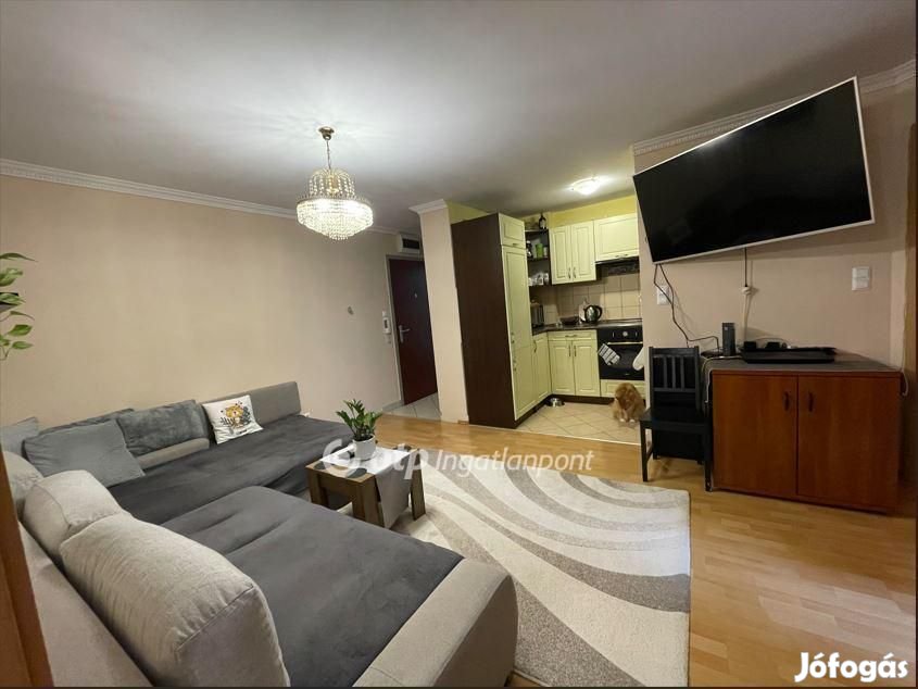 Eladó Lakás, Budapest 8. ker.