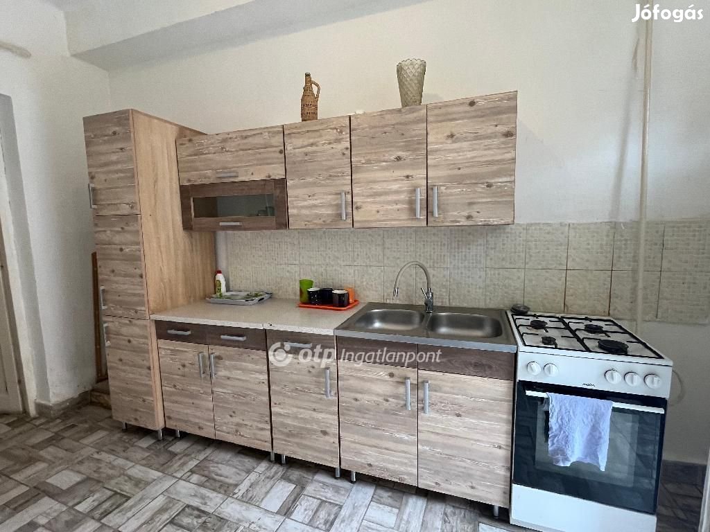 Eladó Lakás, Budapest 8. ker.
