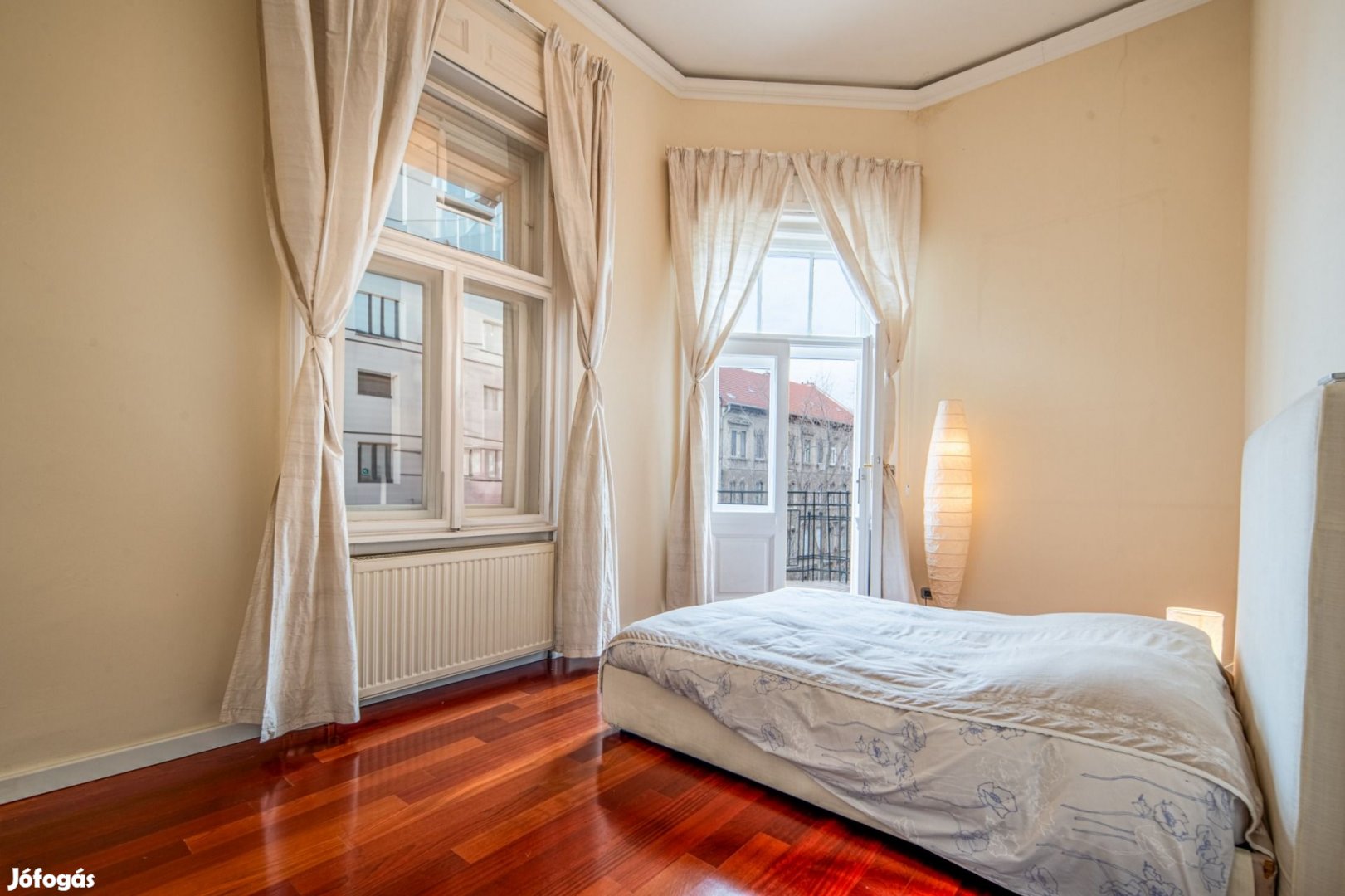 Eladó Lakás, Budapest VI. kerület 650.000 Ft