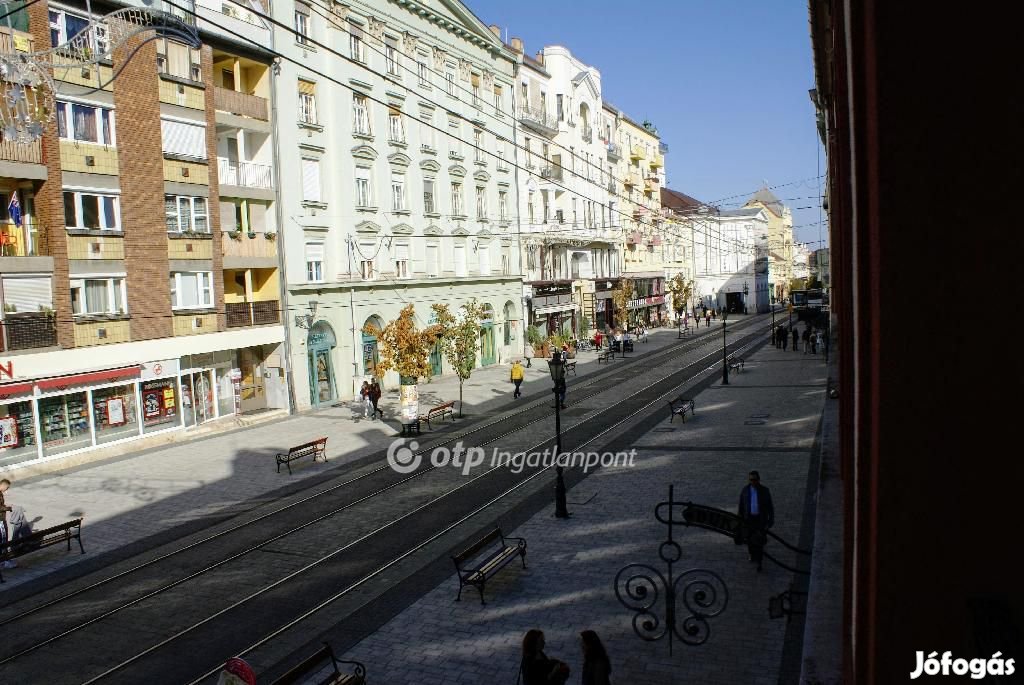 Eladó Lakás, Miskolc