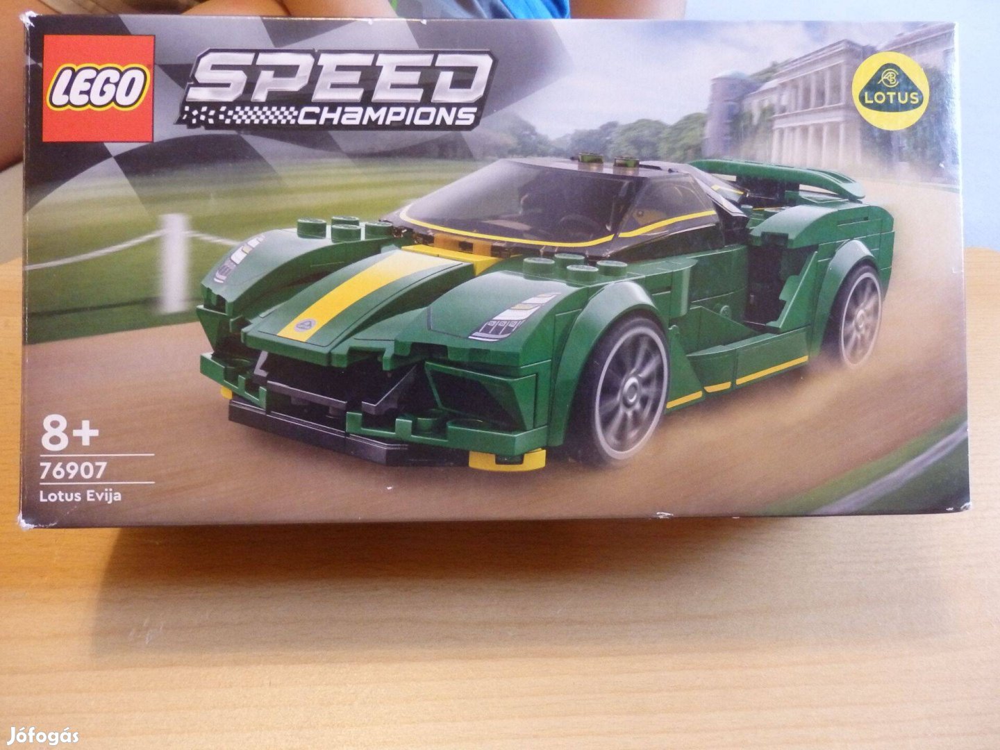 Eladó Lego lotus 76907 alig használt készlet
