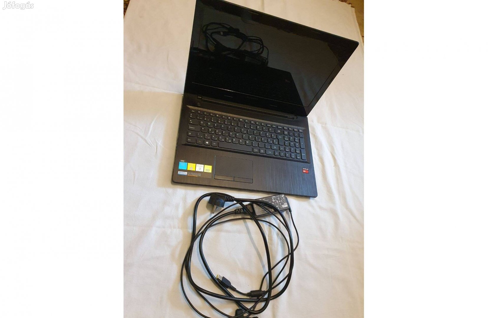 Eladó Lenovo G50 Laptop,4x2.4GHz,8Gb DDR3 ram,128giga ssd,win11