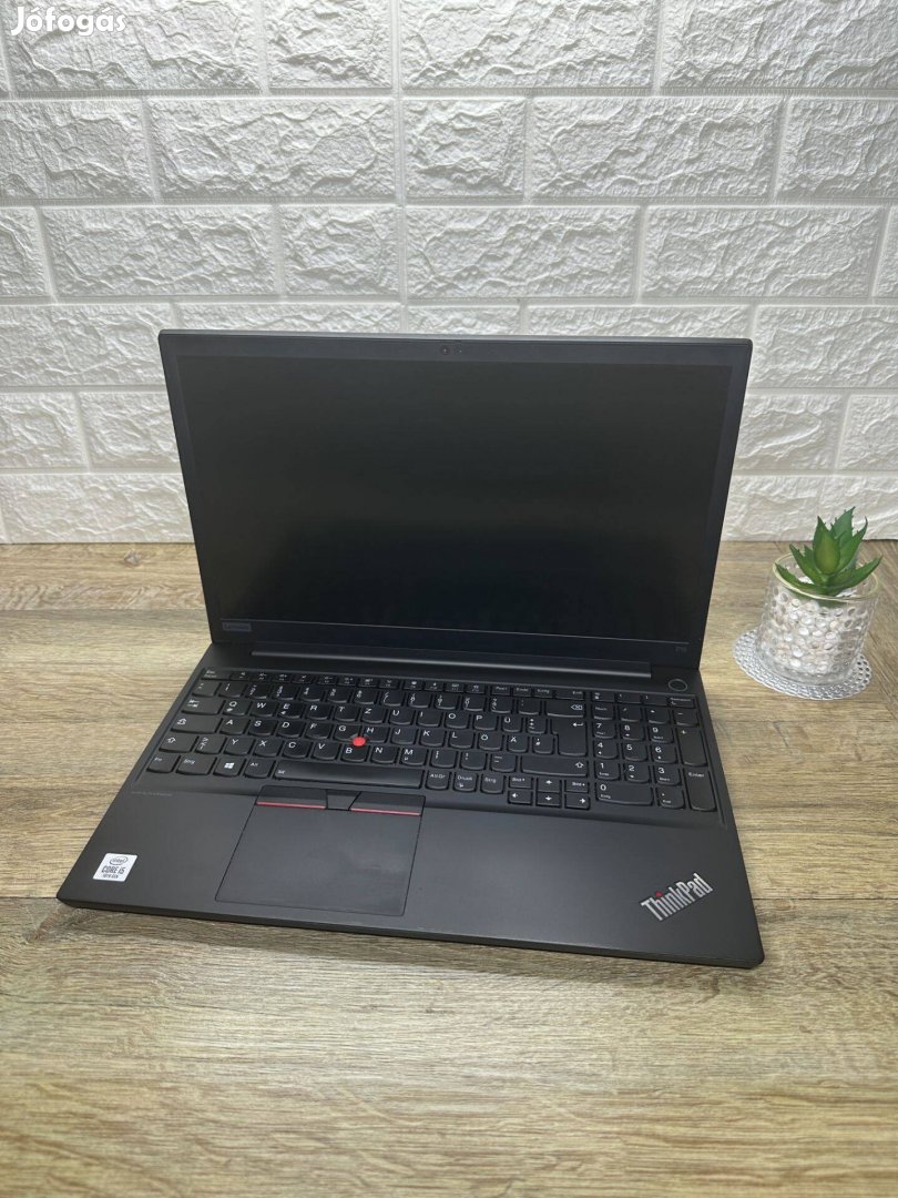 Eladó Lenovo Thinkpad E15 laptop. Garanciával !