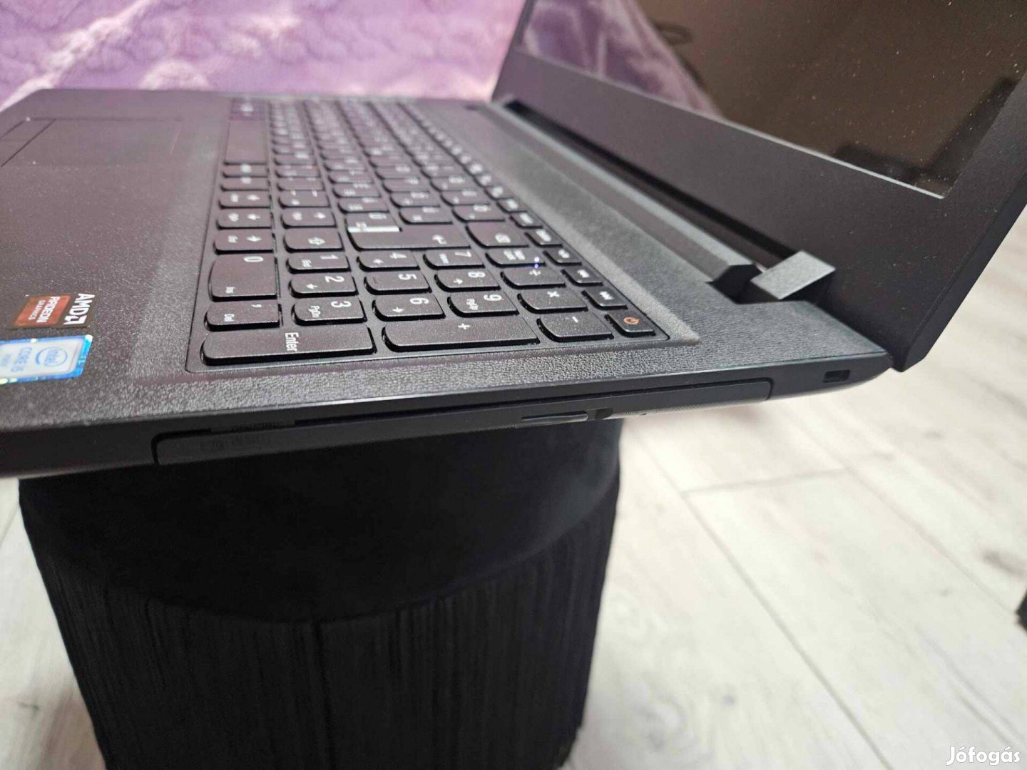 Eladó Lenovo laptop