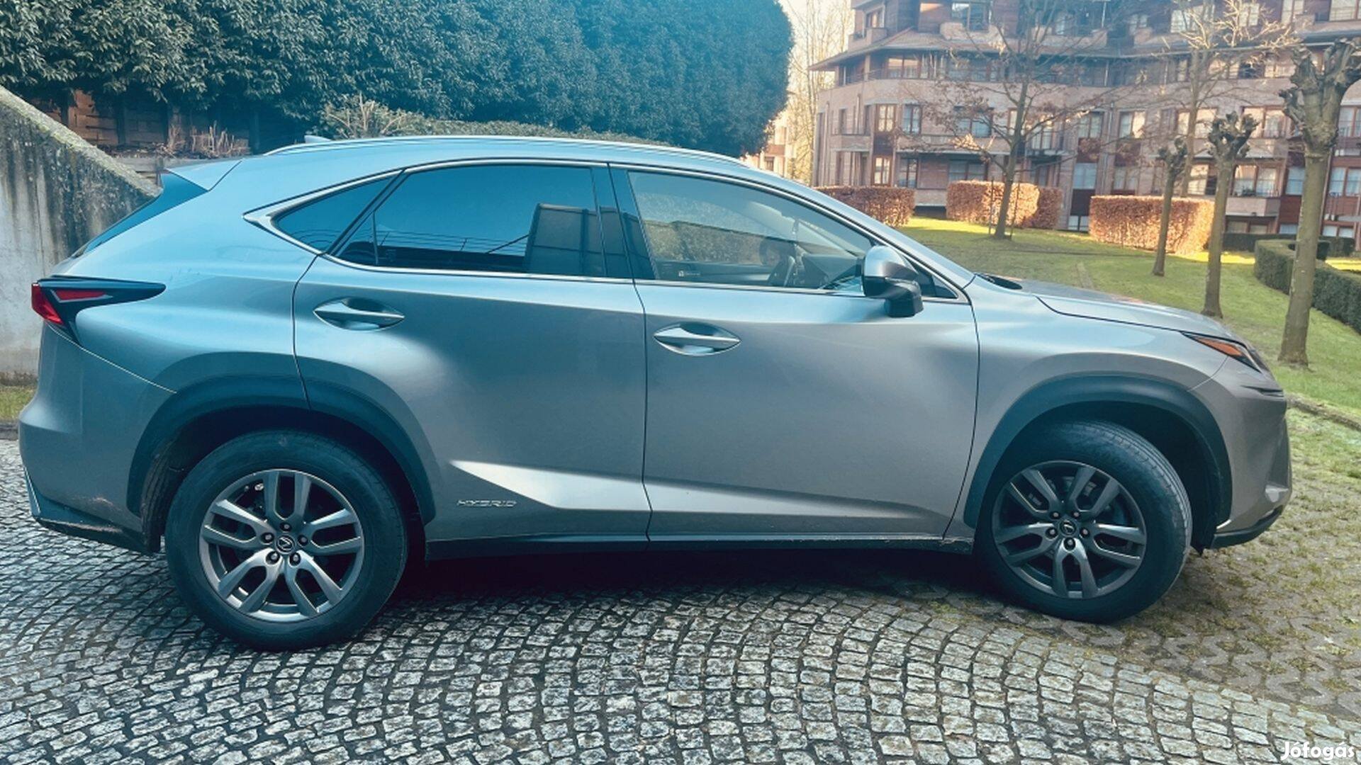 Eladó Lexus NX300h CVT Prestige gépkocsi, 75 000 km