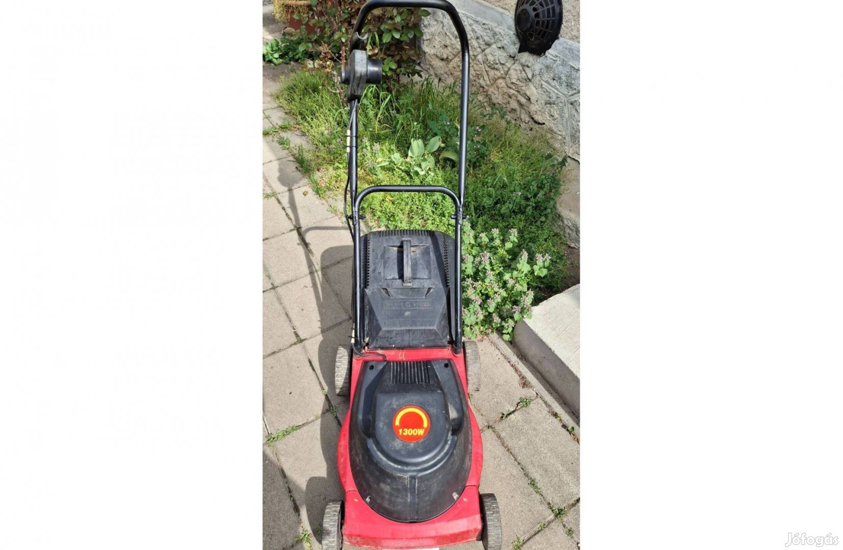 Eladó MTD 1300 Wattos elektromos fűnyíró