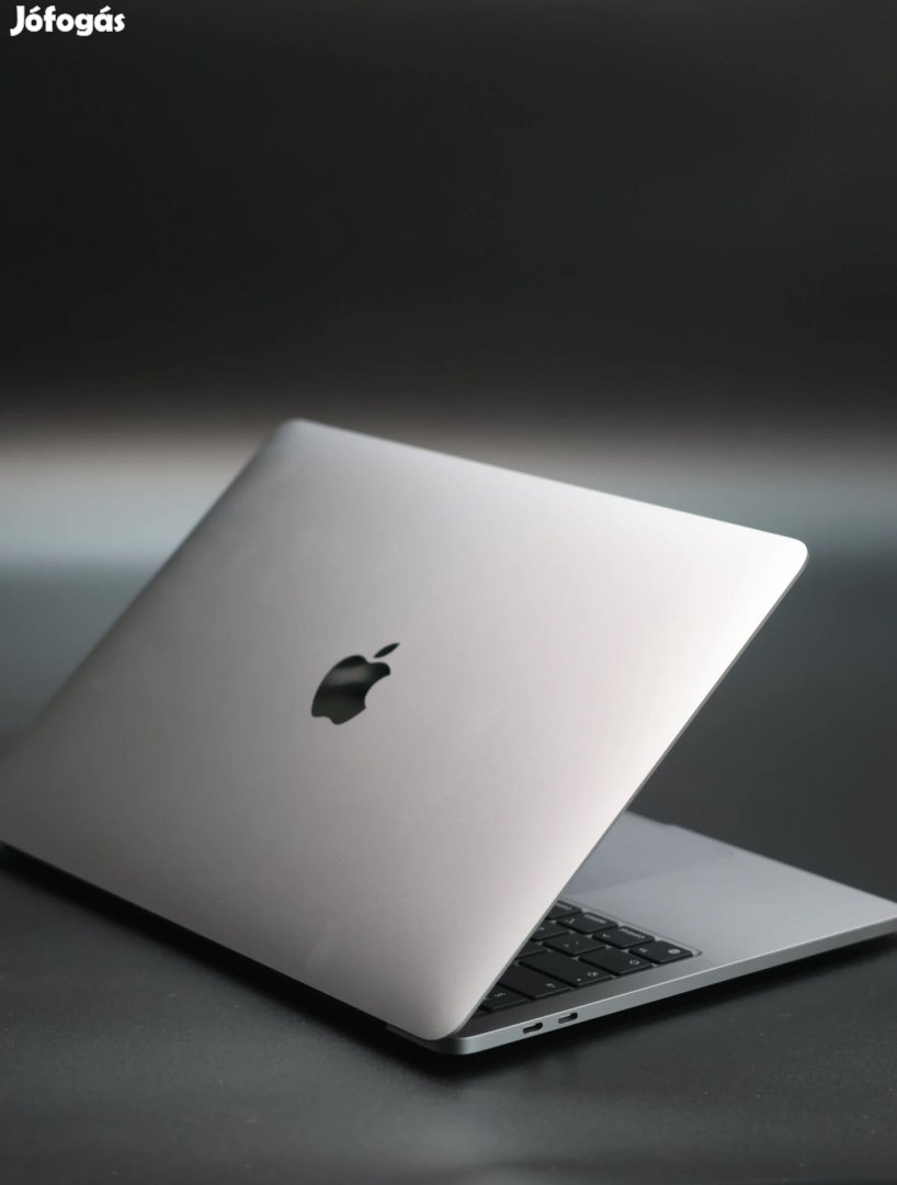 Eladó Macbook PRO 2020 M1 256 GB 100% Aksi - 12 HÓ GARANCIA