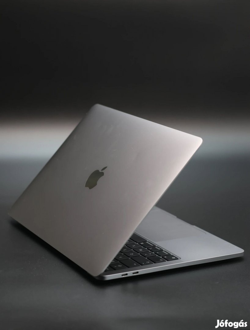 Eladó Macbook PRO 2020 M1 256 GB 100% Aksi - 12 HÓ GARANCIA