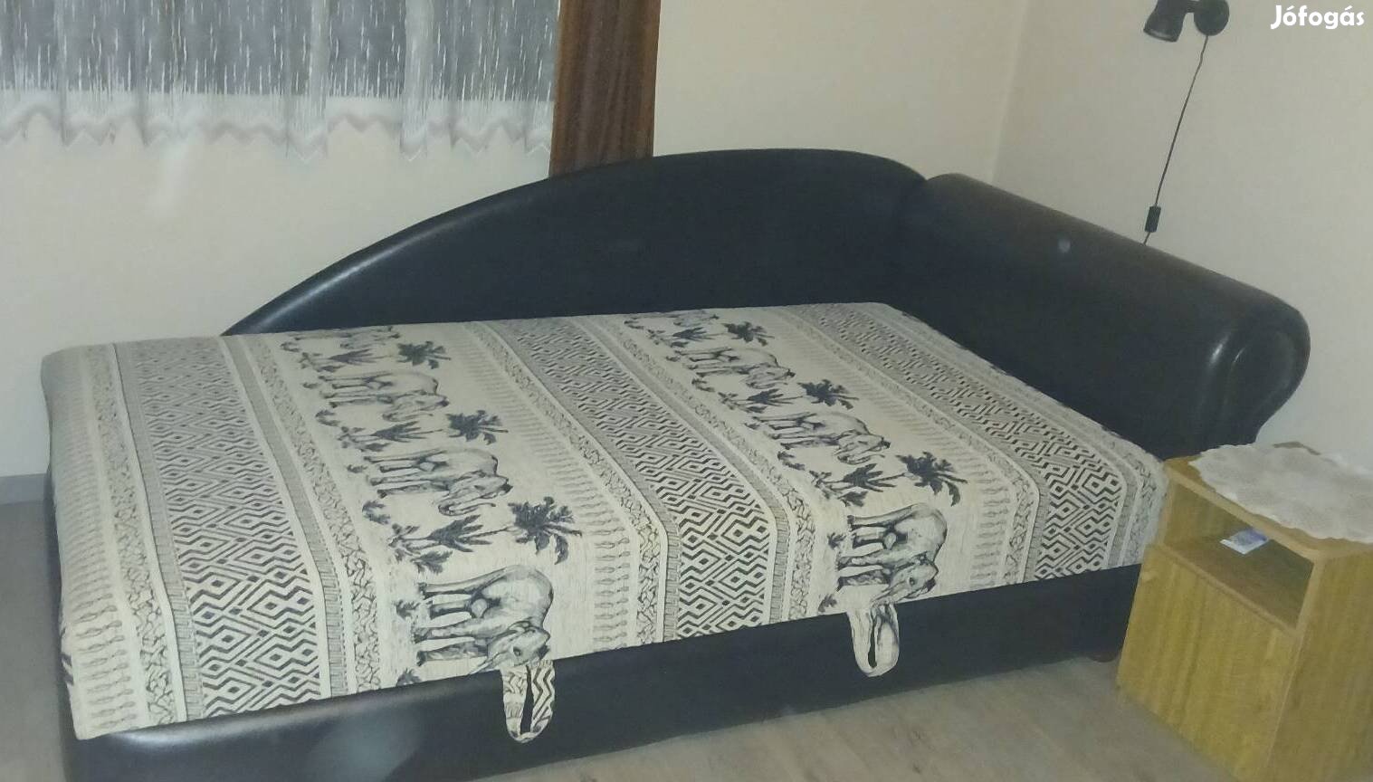Eladó Marocco heverő