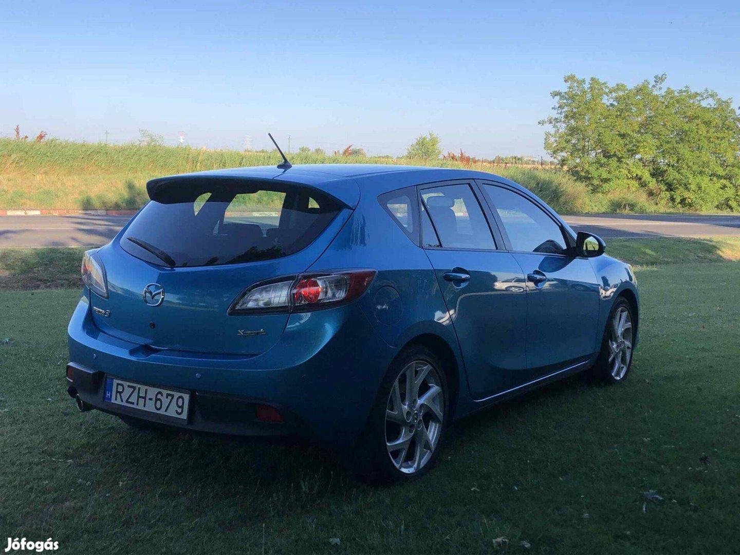 Eladó Mazda3