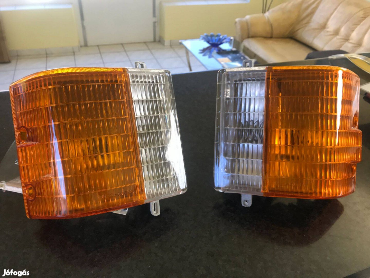 Eladó Mazda E2200 1997-2000 új irányjelző index lámpa