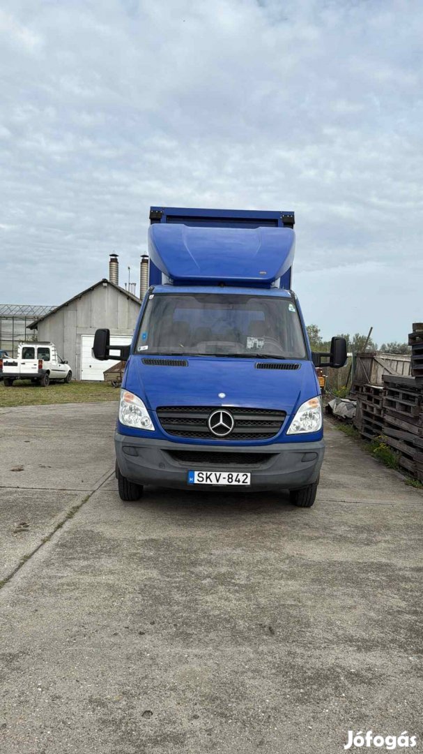Eladó Mercedes Sprinter ponyvás teherautó