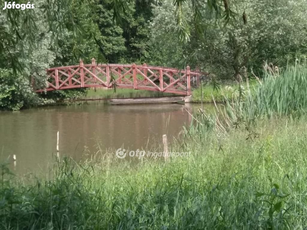 Eladó Mezőgazdasági, Garé