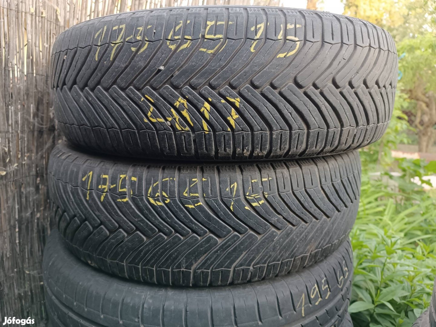 Eladó Michelin 175/65 R15 négy évszakos gumi pár 