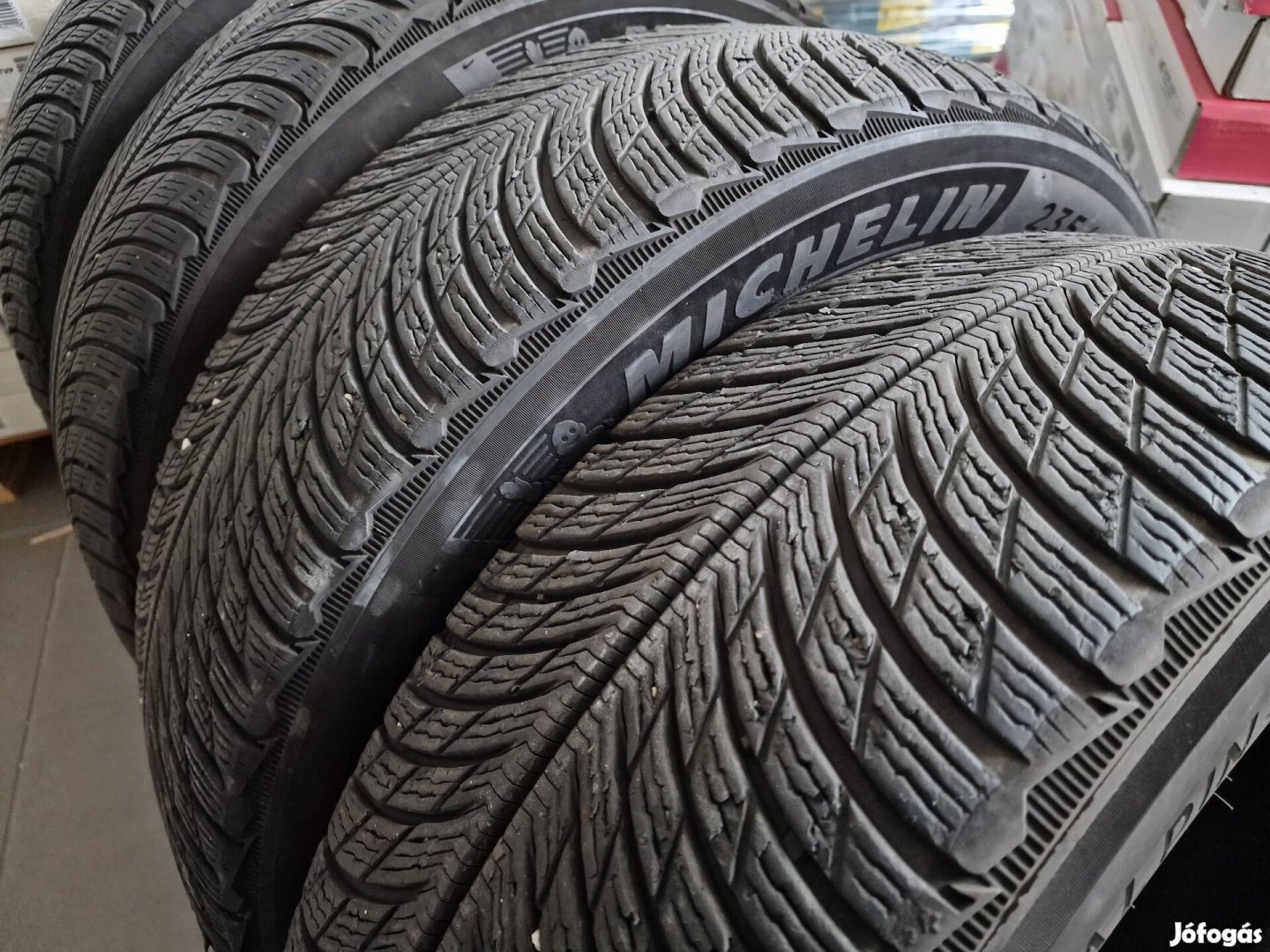 Eladó Michelin 235/60 r18 téli gumi szett 