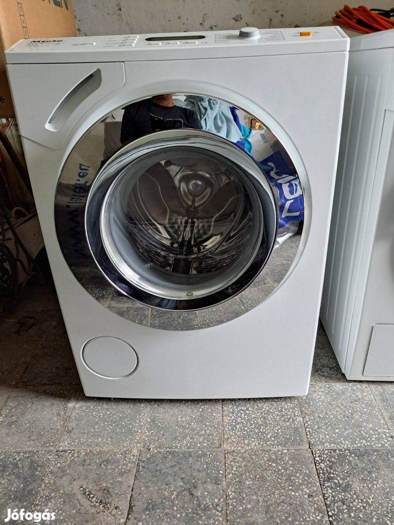 Eladó Miele Softtronic W4146 mosógép,keveset használt. 