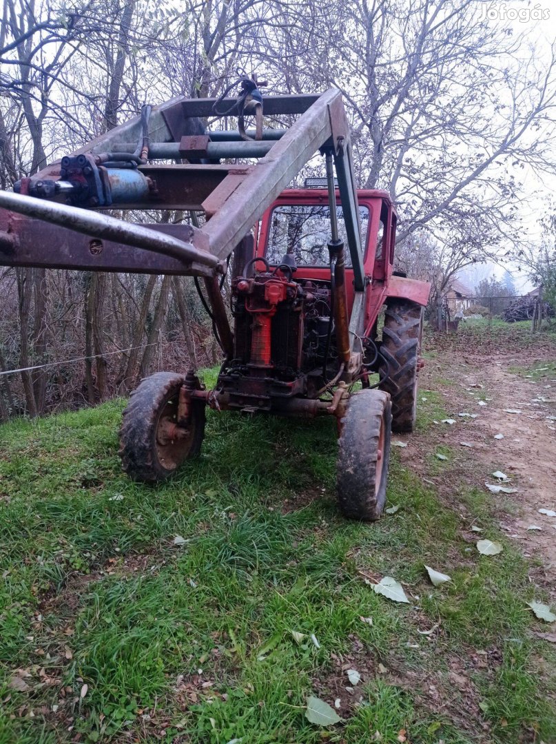 Eladó Mtz 50 -es homlokrakodó